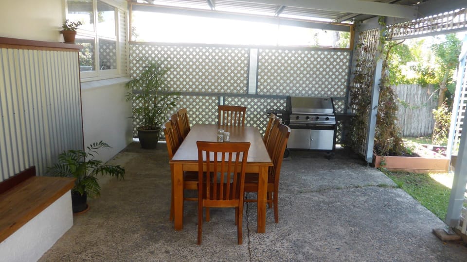 Covered Outdoor entertaining area