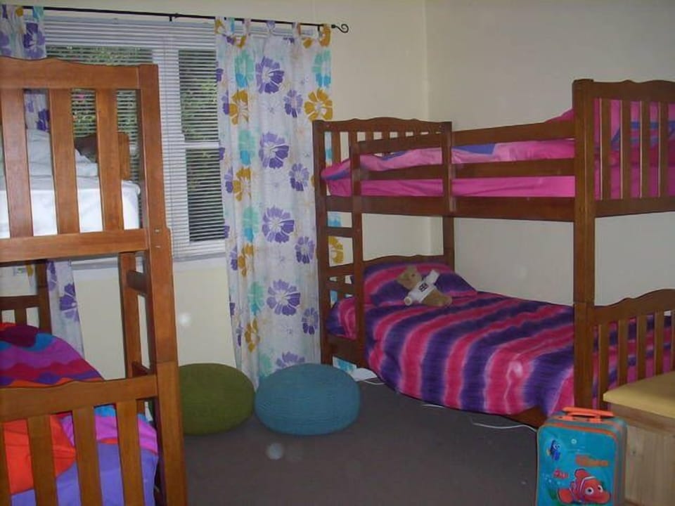 Children's Room- 4 bunk beds