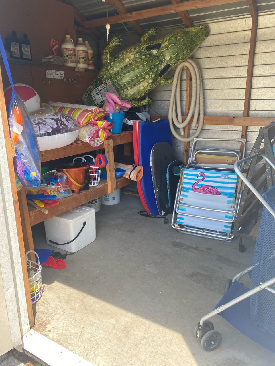 Beach/pool supplies