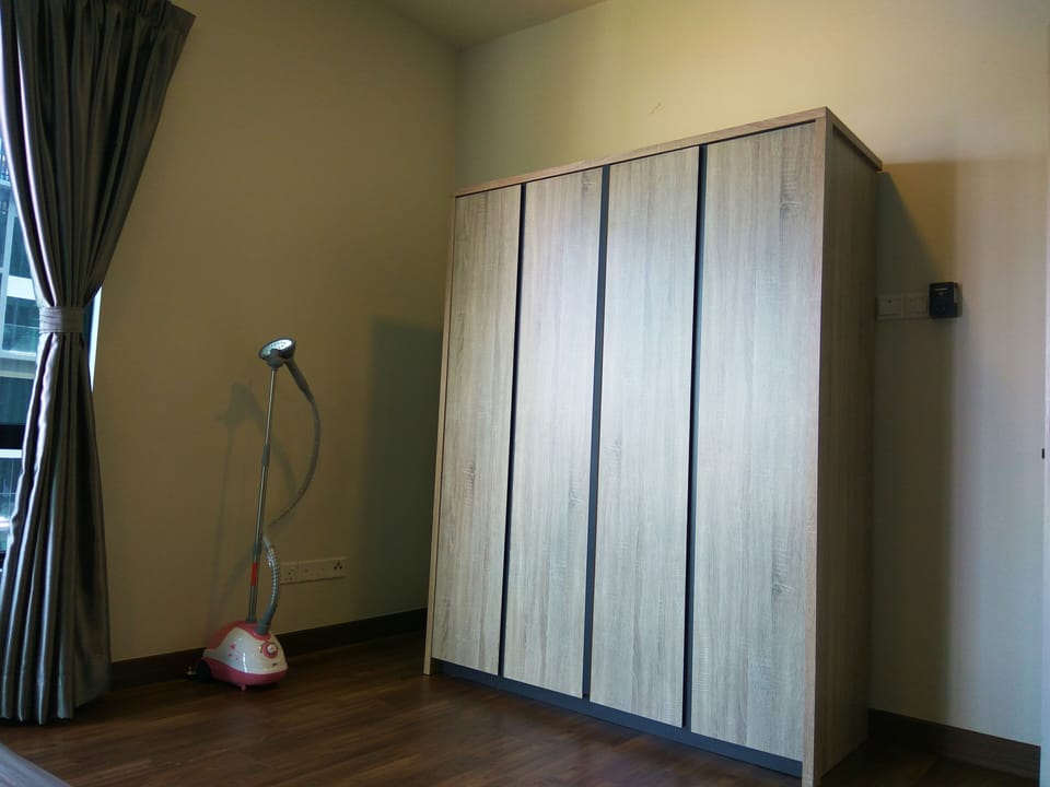 Wardrobe in the bedroom 