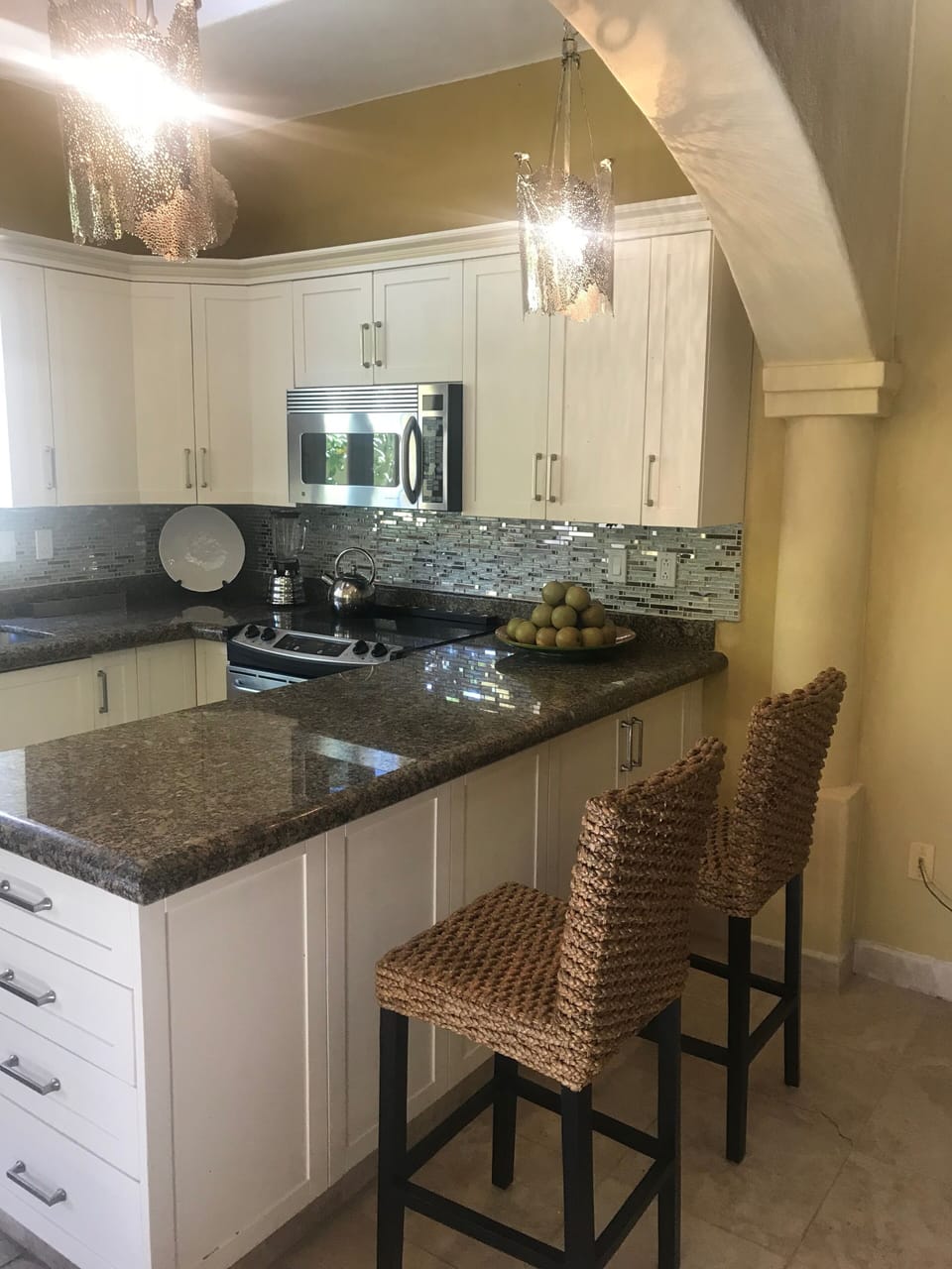 Kitchen bar