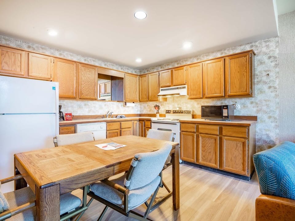Nice size kitchen and dinning table