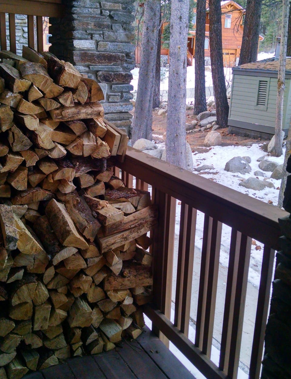 Balcony/Firewood
