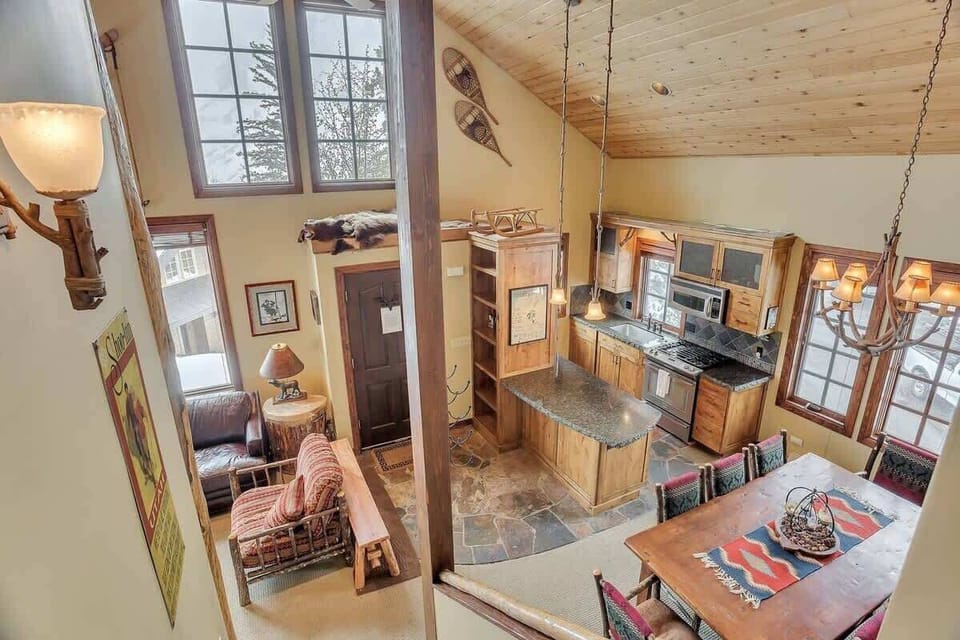 Living Room | Lower Level | Central Common Area