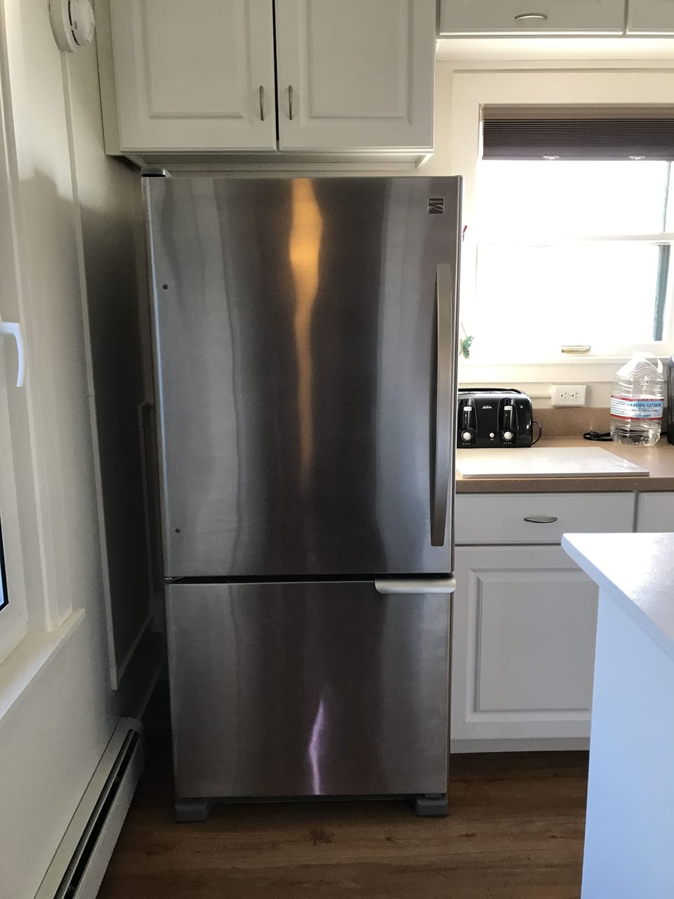 Stainless steel refrigerator with bottom freezer