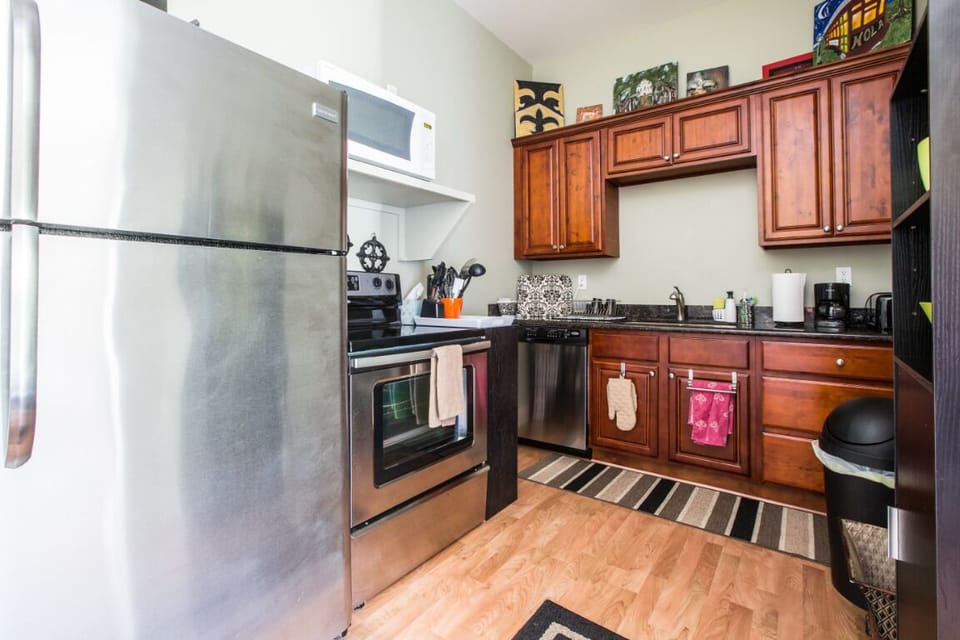 Full Kitchen