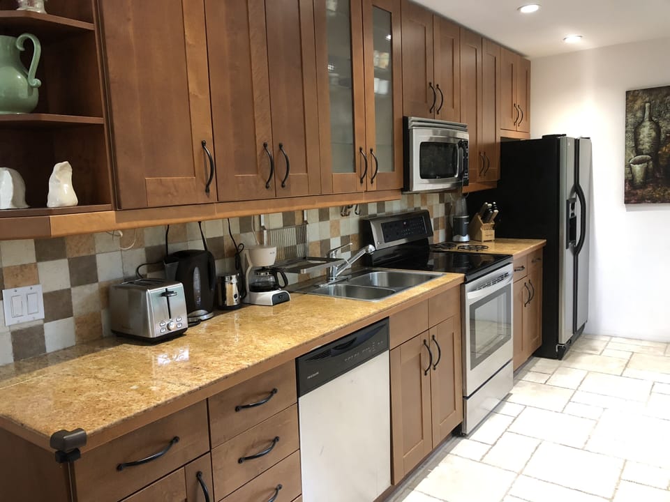 Kitchen with stainless steel appliances 