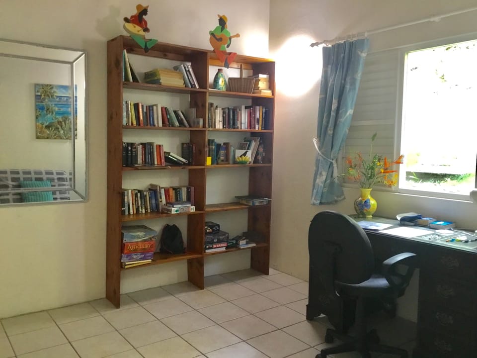 Study/Fourth Bedroom