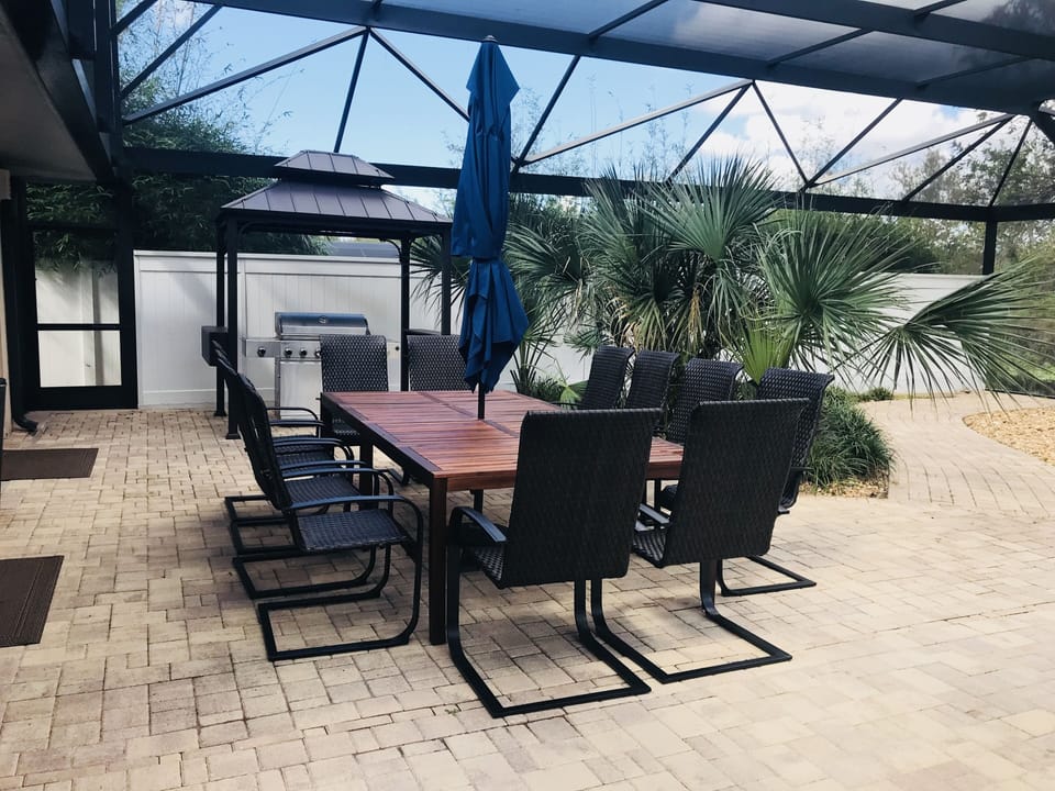 Pool deck dining with seating for 12