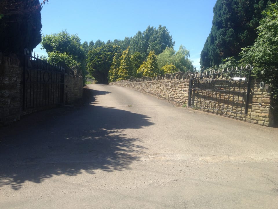 Entrance to Cloverlea Cottages 