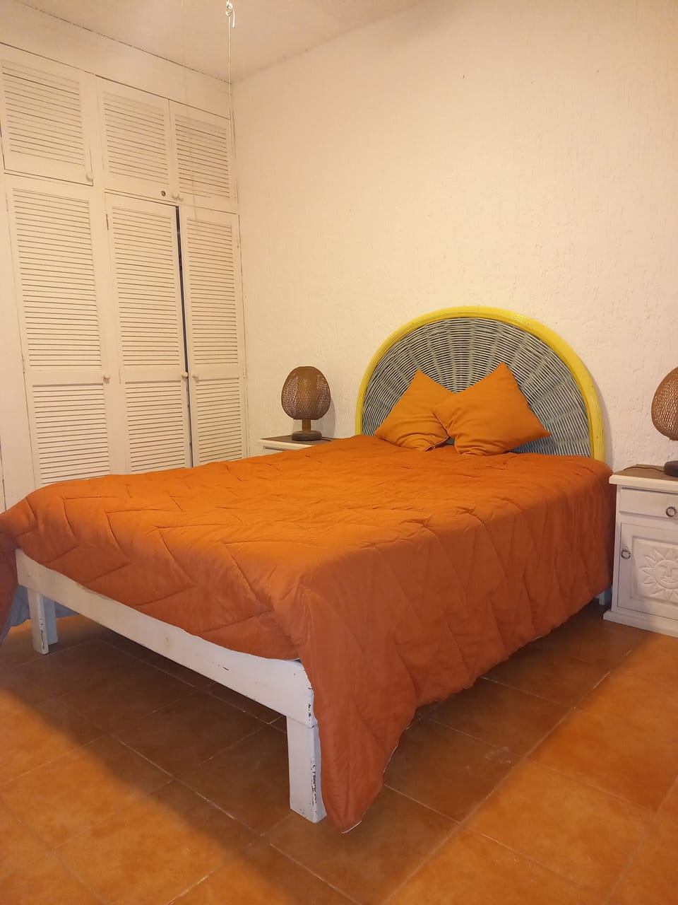 bedroom view. Queen size bed