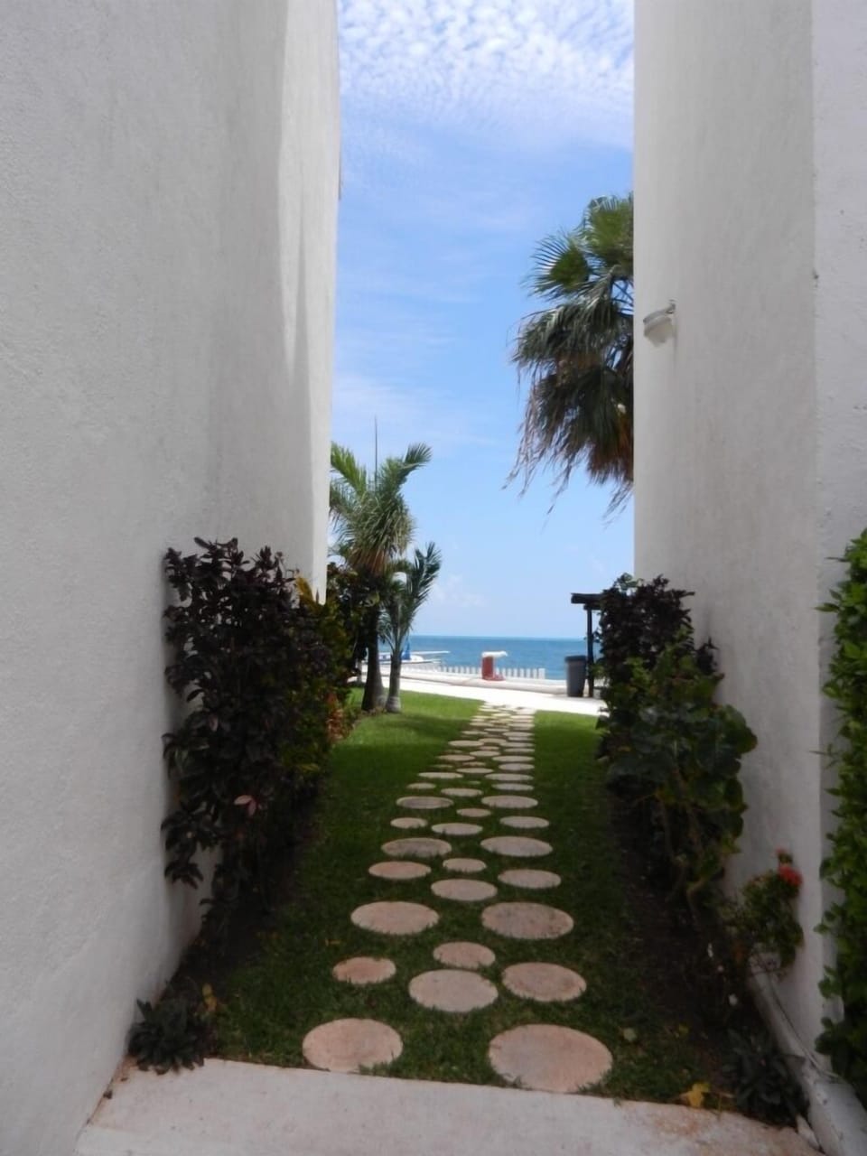 hallway from front of the buildings to common areas