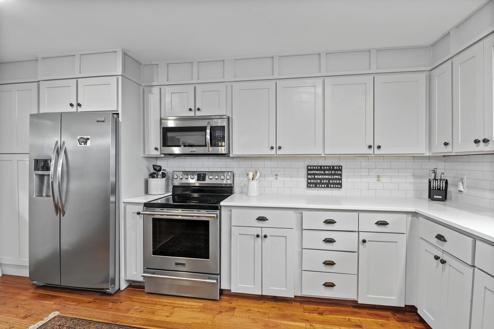 Kitchen, Main Level