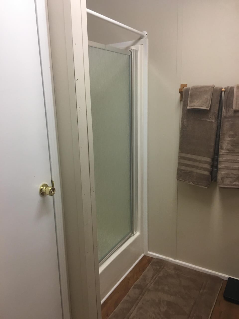 "Captain's Quarters" stand up shower