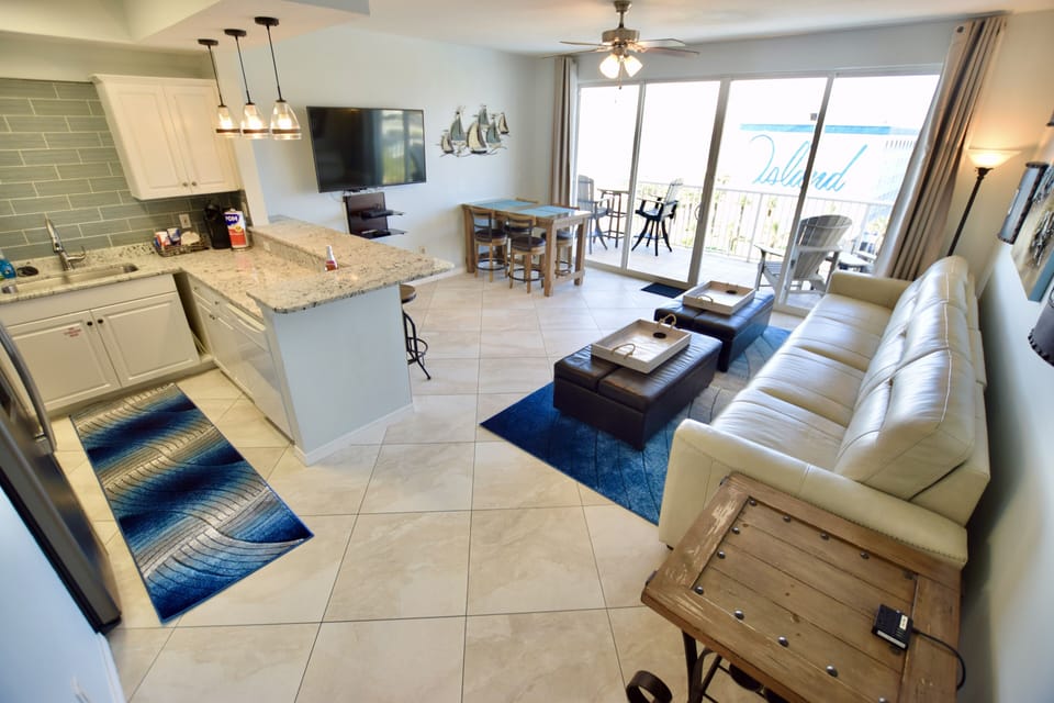 Destin West Gulfside #603: Living Room