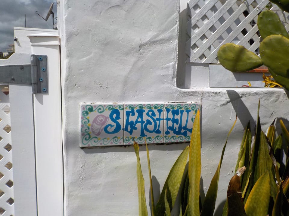 Seashell Apts.
