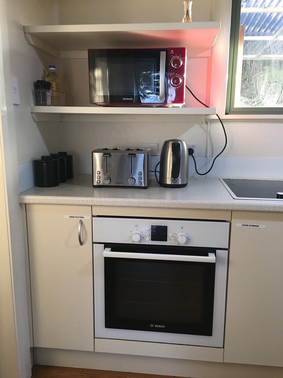 Fully equipped kitchen