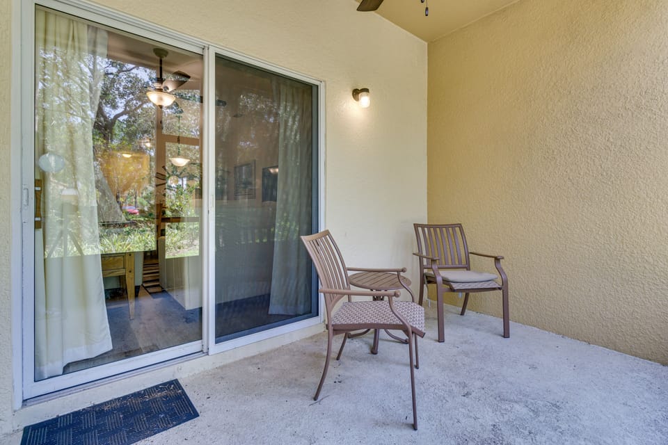 Screened-In Lanai