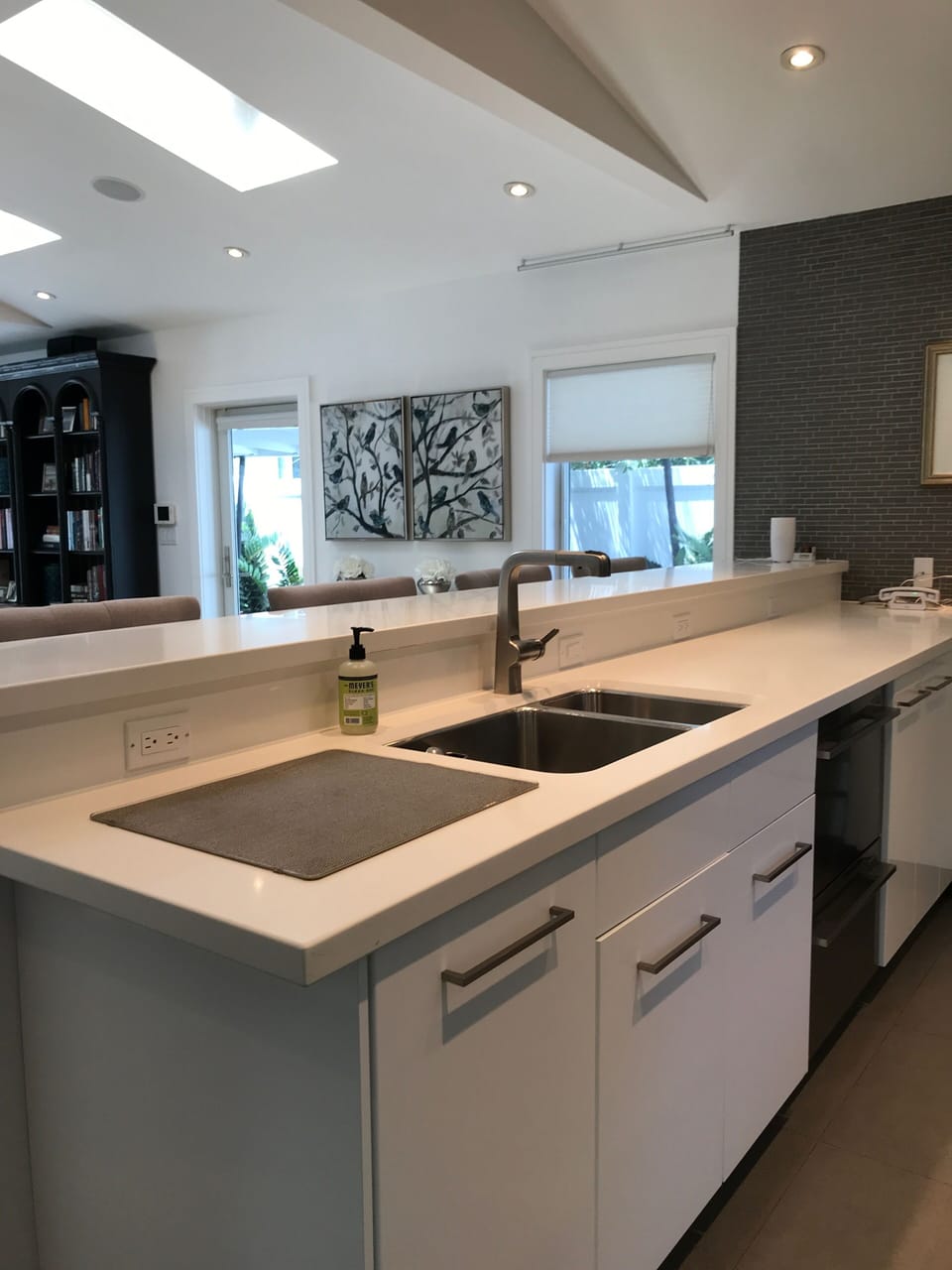 Plenty of workspace for cooks