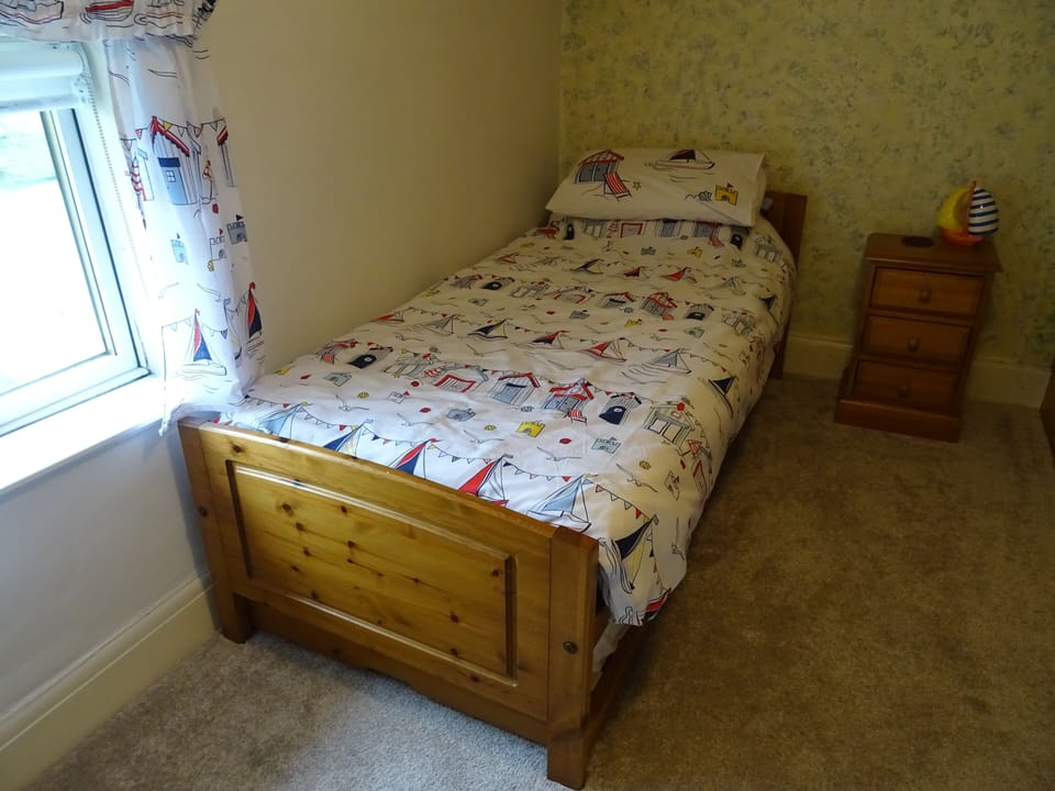 second bedroom