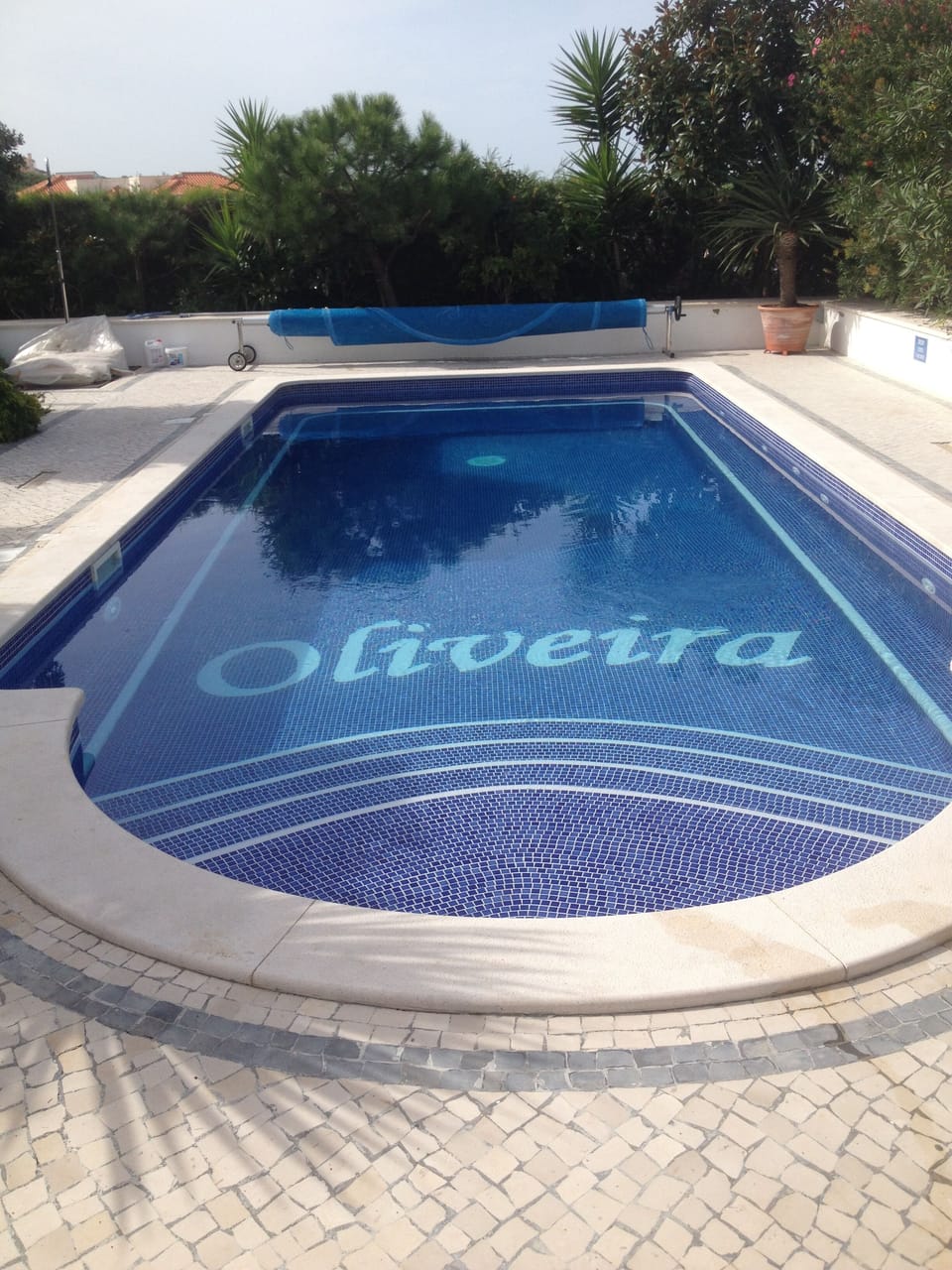 COOL DOWN IN THE POOL