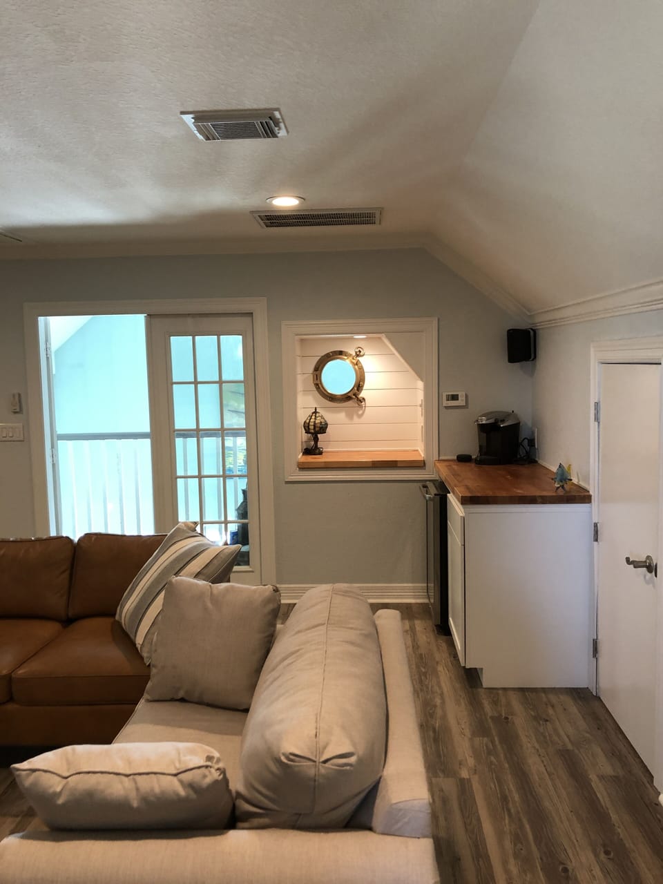 Upstairs 2nd  living area