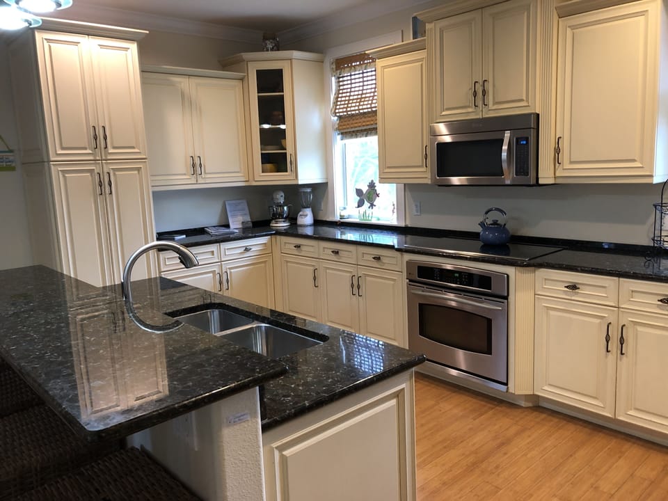 Plenty of space in the kitchen