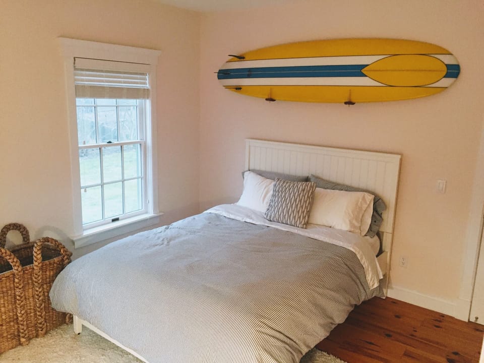 Guest Bedroom #4 (Downstairs) with Queen