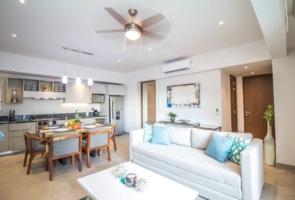 Pavilion 211, Living room. (MyPvRentals)
