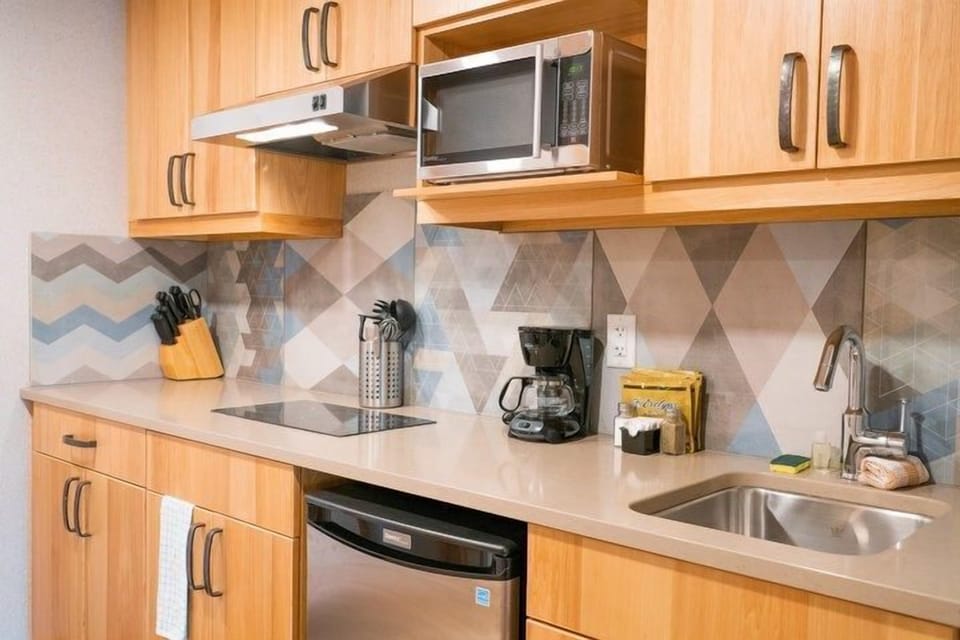 Prepare a tasty meal in your kitchenette.