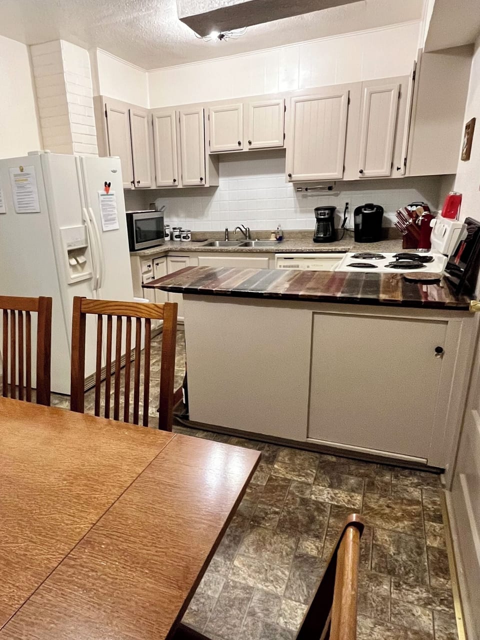 Full Kitchen