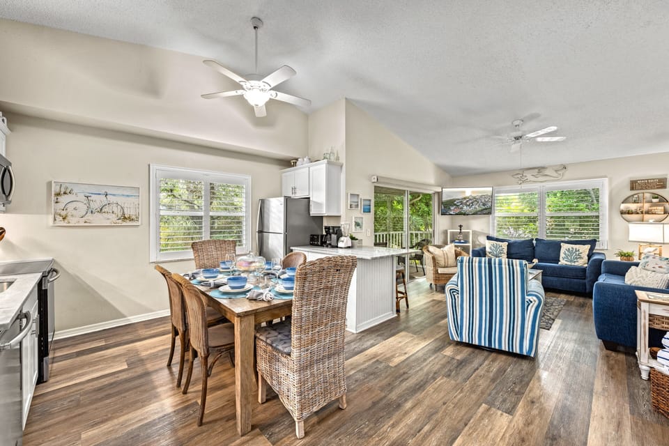 The front door opens and everything unfolds in front of you—light-flooded living space, clean lines, and the kind of calm only found near the coast.