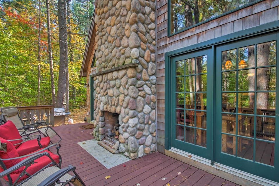 Conway Vacation Rental | 3BR | 2.5BA | 2,400 Sq Ft | Stairs Required