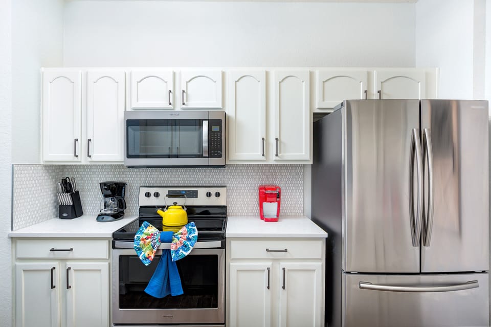 Keurig, griddle, fryer, slow cooker, rice cooker, coffee maker and much more!