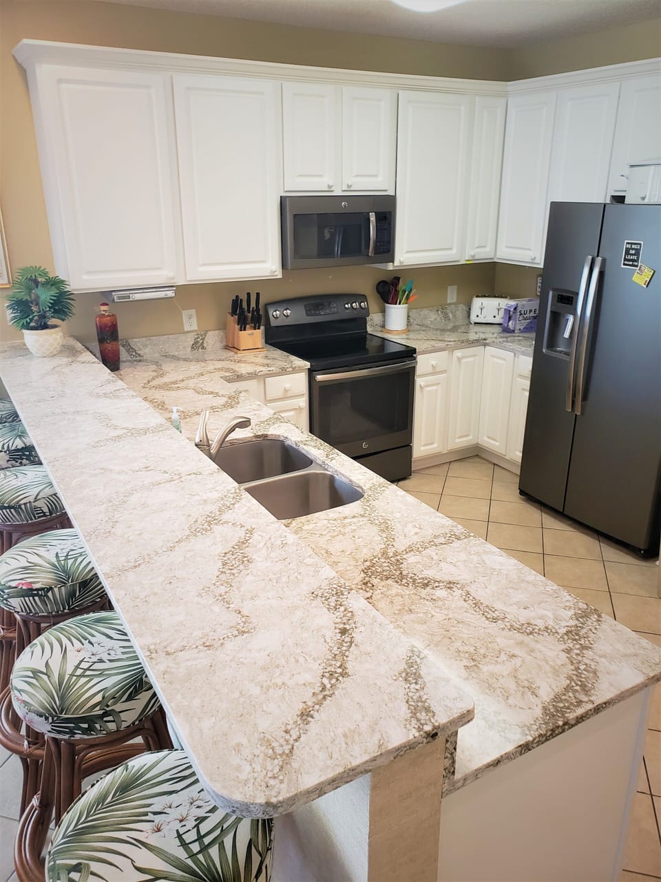 Spacious & bright kitchen with BeeYouTiFull Cambria counters ~