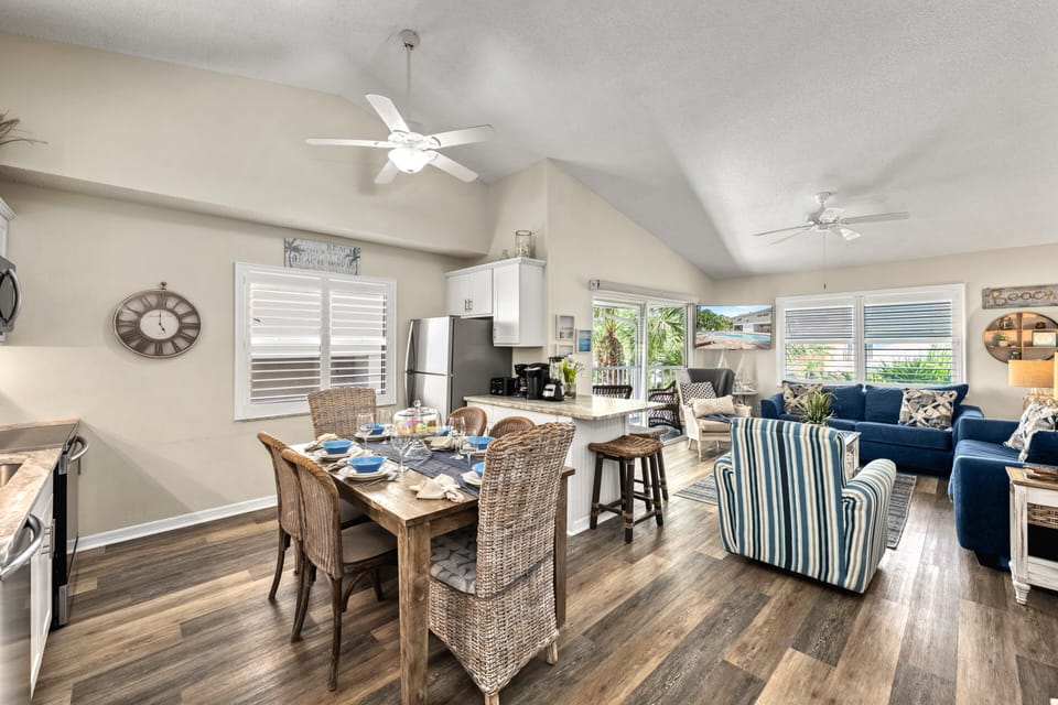 Laid out with space for your entire crew, the dining table is the scene of late-nights, pancake breakfasts, and unforgettable game nights.