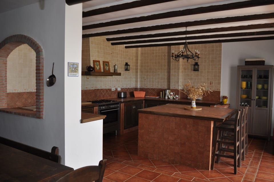 Large fully equipped kitchen and Island