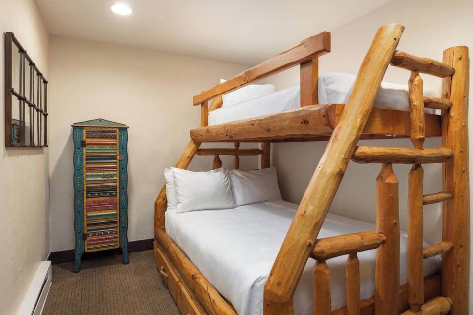 Bunk Room