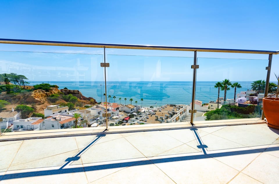 AT02 Balcony Sea View