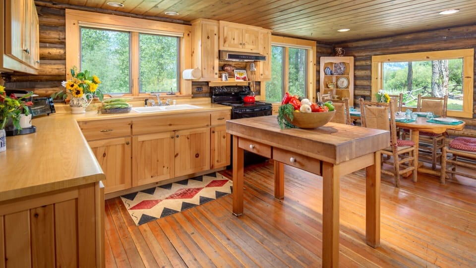 Moose kitchen