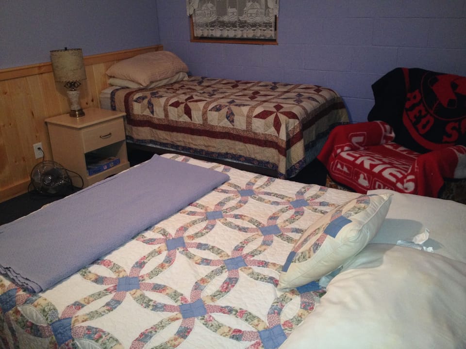 Bedroom2 twin and double