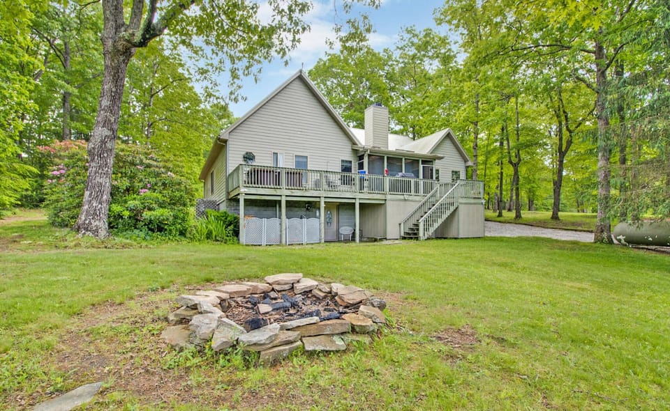 Trillium Cottage - Rear View