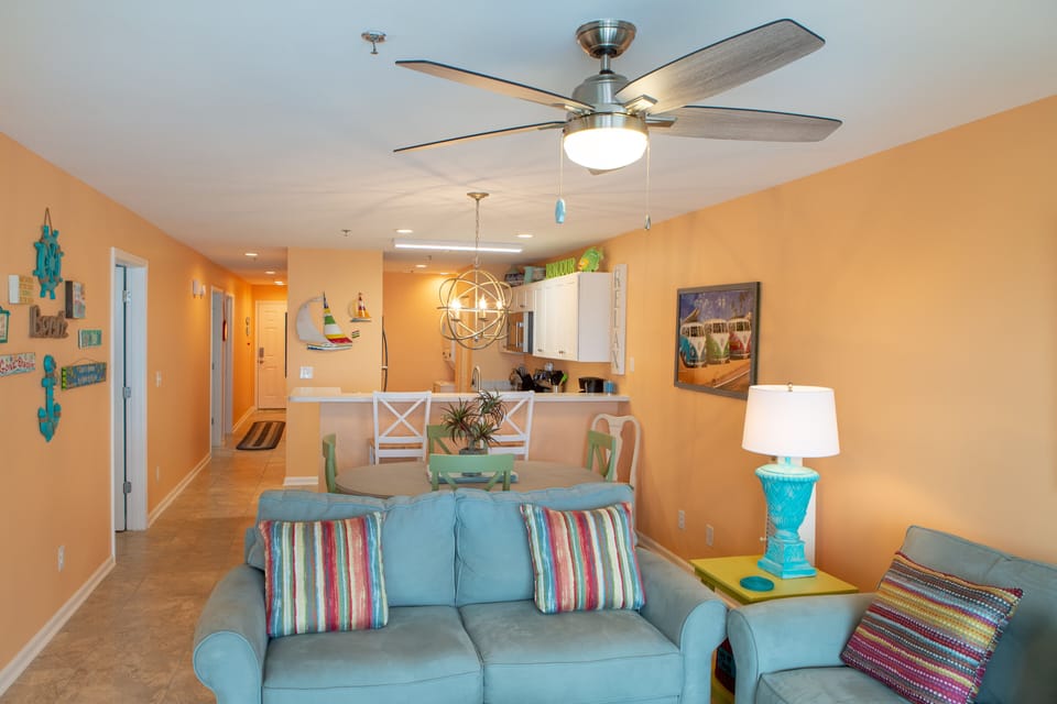 Living Area looking into Kitchen!