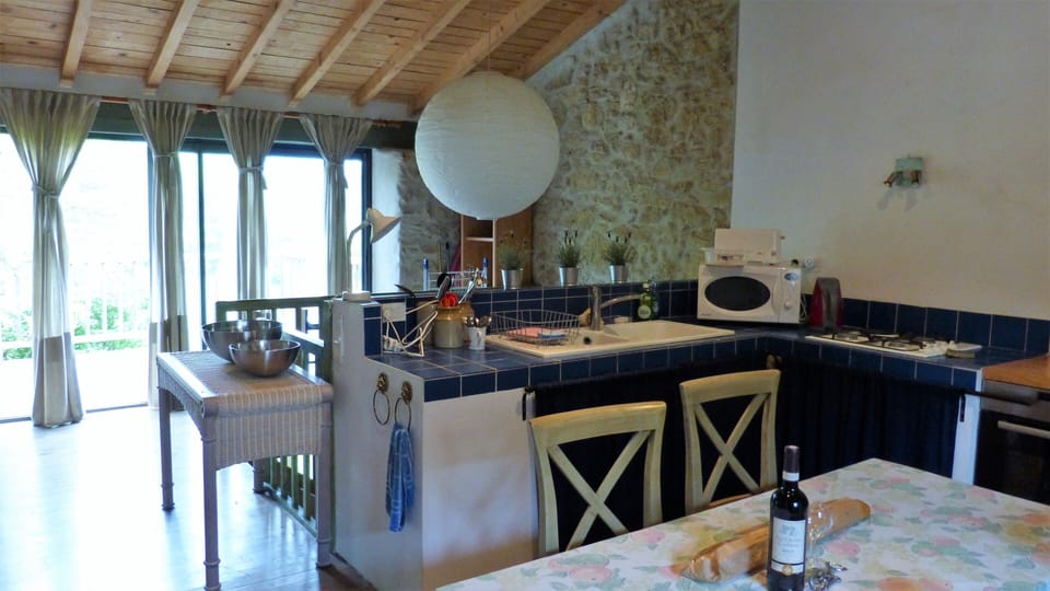 The kitchen, looking towards the terrace