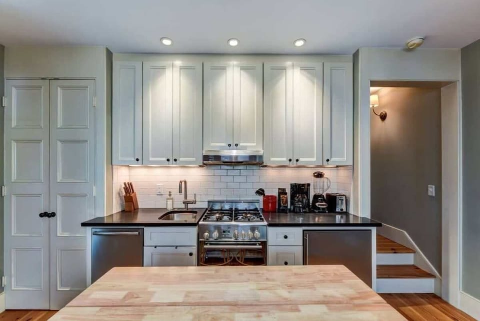 House # 2: Fully Stocked Kitchen!