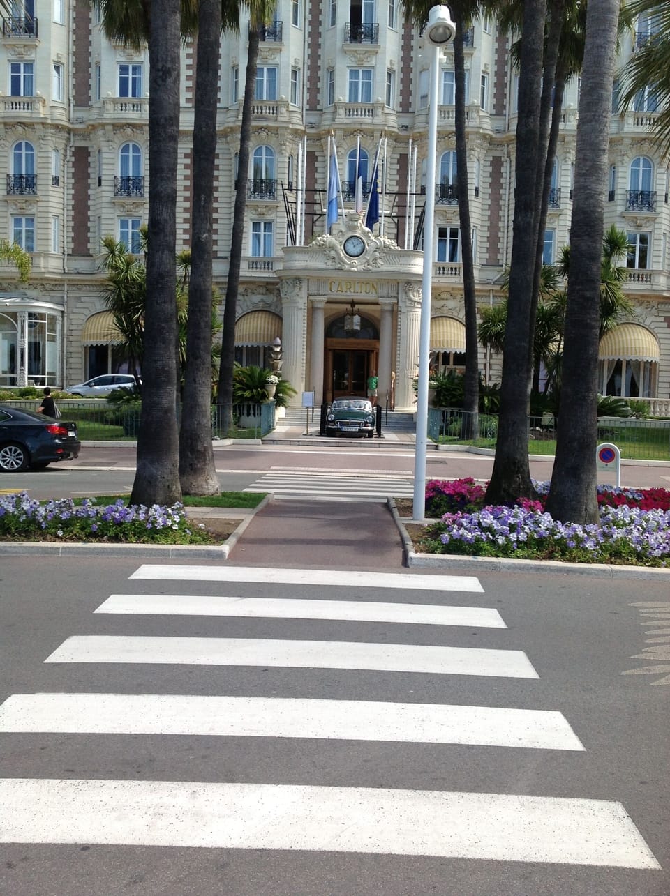 Carlton Hotel