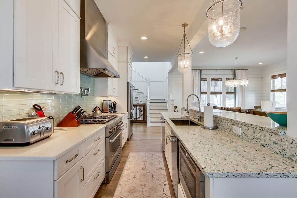 First Floor: Kitchen
