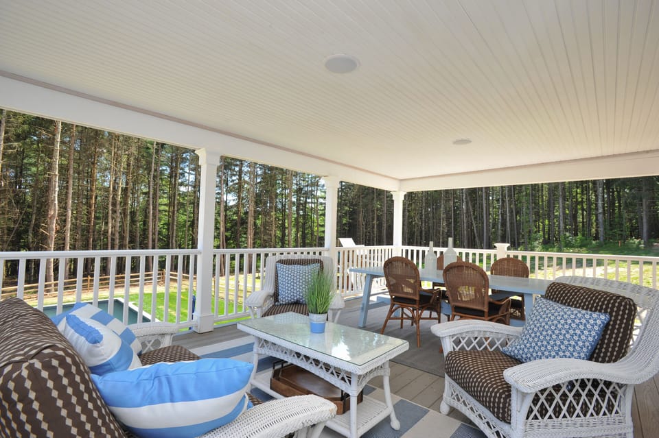 Kitchen Deck - Propane BBQ, Overlooking Heated Pool