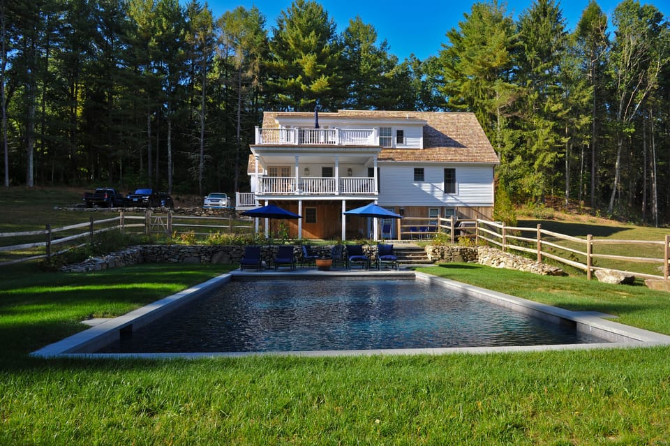 Please click on VIDEO!  Great walking estate  neighborhood, private, dirt road 