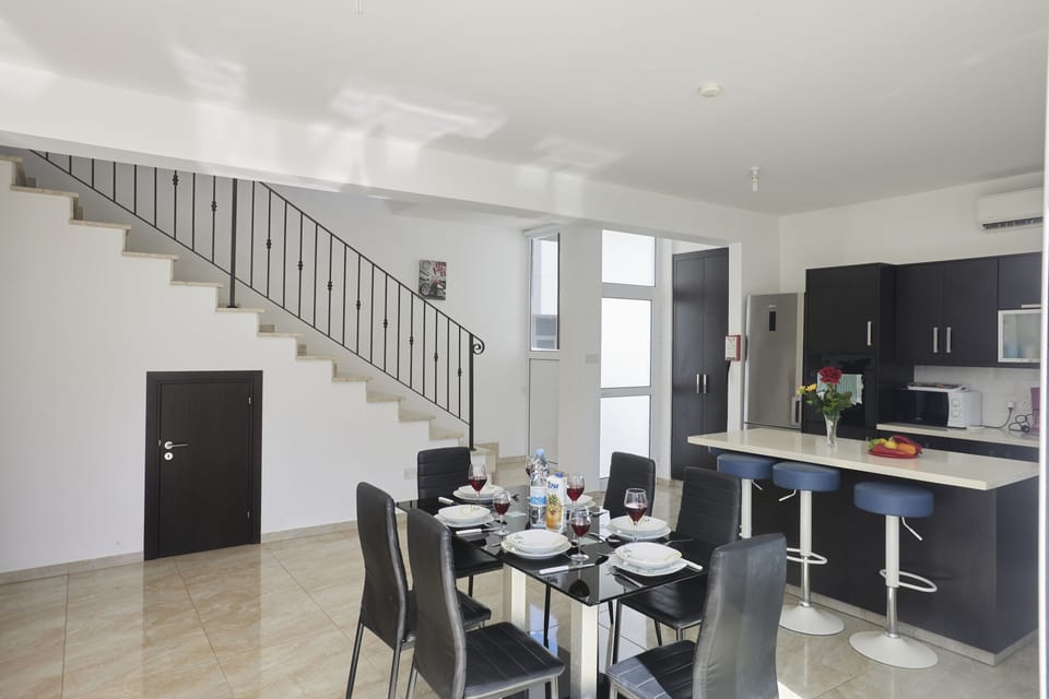 Dining Area with table and chairs to seat 6 people